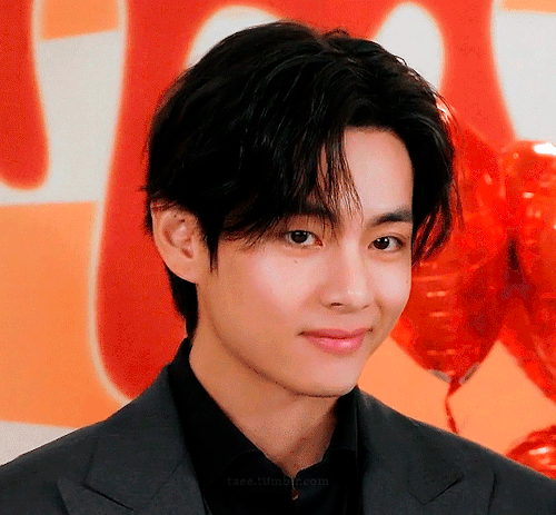 A Feast For The Eyes (cr. Nabinuna1204)