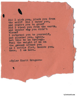 tylerknott:  Typewriter Series #2088 by Tyler