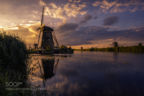 Kinderdijk, Holland. by remoscarfo