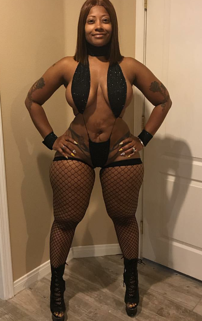 thicksexyasswomen:  Appreciated