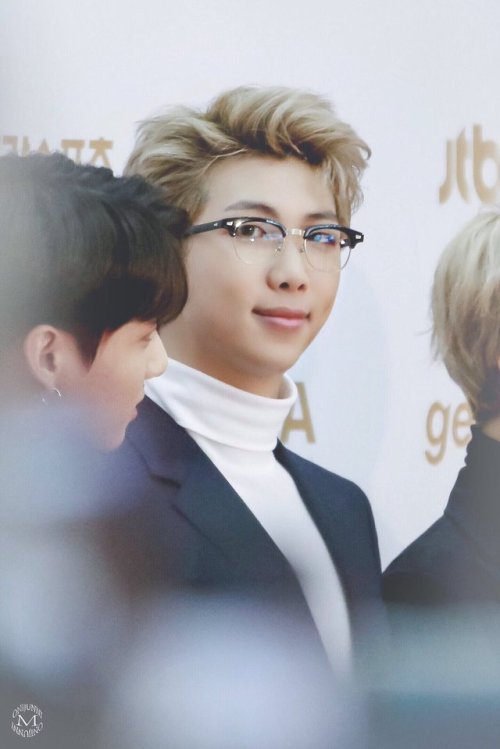 kimdaily: !!!!!!!!!!!! NAMJOON’S TAKING THE PROFESSOR LOOK TO A WHOLE NEW LEVEL  twitter | MoNiJunNi