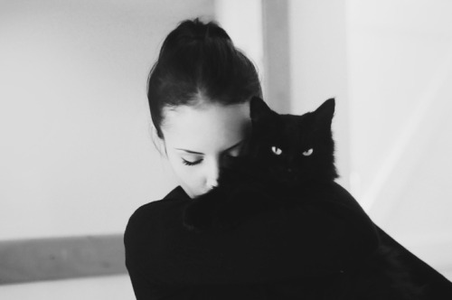 Tags: cute girl, b&amp;w, black cat, brunette, eyes, art, vintage