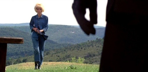 Porn Pics Mireille Darc dans Fleur d'oseille de Georges