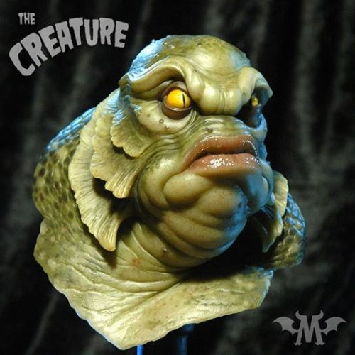 365daysofhorror:  Absolutely INSANE sculptures from Andy Bergholtz. He even has kits you can order to paint yourself. I really want one!! See more here. 