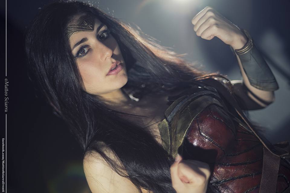 hottestcosplaygirls:  cosplayandgeekstuff:    Ambra Pazzani (Italy) as Wonder Woman.
