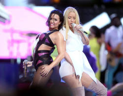 Demi Lovato &Amp;Amp; Iggy Azalea - Mtv Vma 2015. ♥  Working It.♥