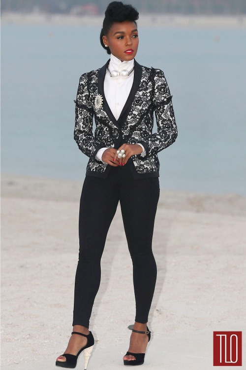 swan-heda:This is a Janelle Monae outfit appreciation post. 