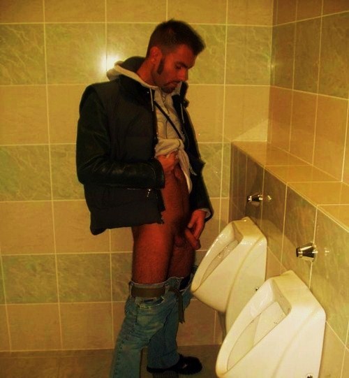 Cottaging Restrooms Toilets Cruising