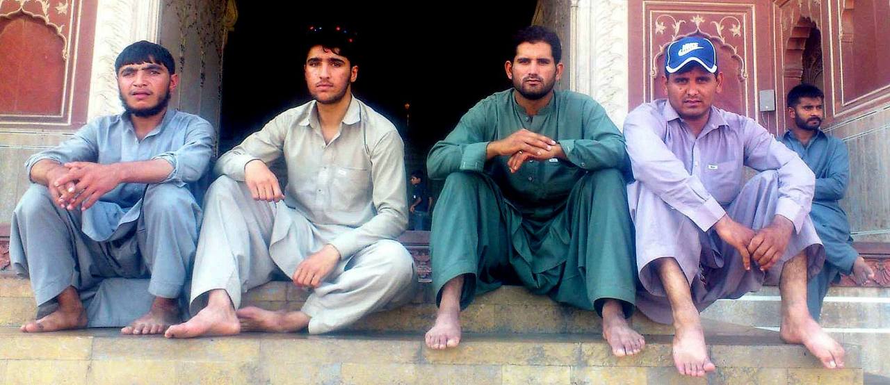 MUSLIM MALES FEET FETISH