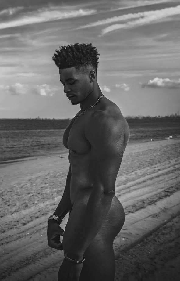 black-freak-workout-edition:  