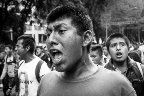 Marcha por los 5 años de la desaparición de los 43 estudiantes de la Escuela Normal Ru