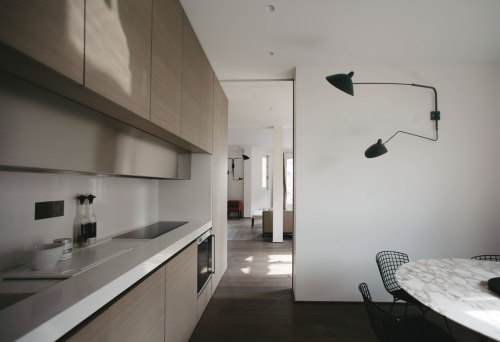 {More French design inspiration today… still modern and still minimal, with just enough added