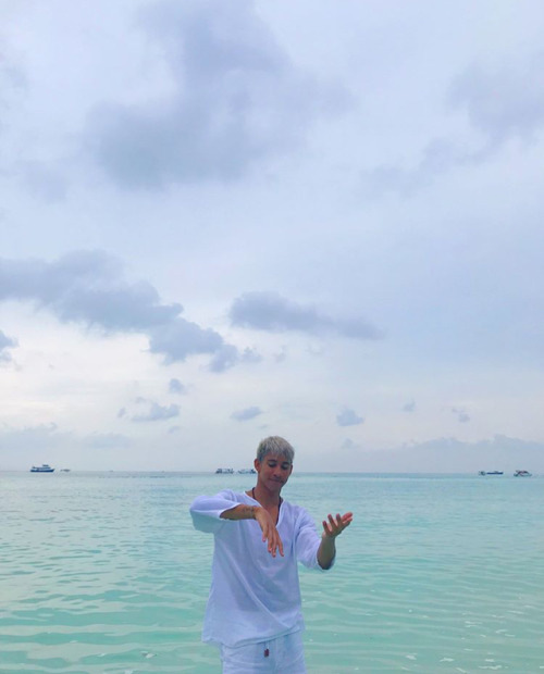 keiynanlonsdalesource: keiynanlonsdale Ran away to Thailand