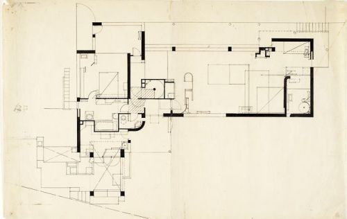 PioneerEileen Gray - Villa E-1027Sure you have heard about Eileen Gray’s Villa  E-1027. A modern arc