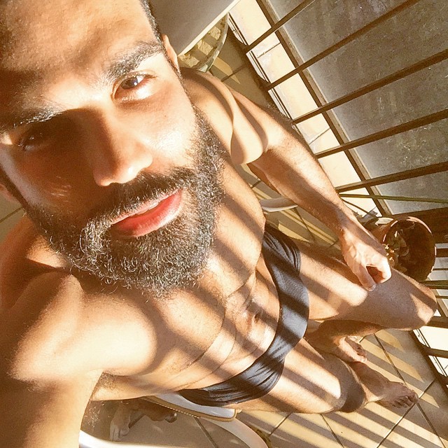 tzaris:  Sol na varanda… Ô vida boa! ☀️🌞☀️🌞 #vitaminaD by sidneyallan