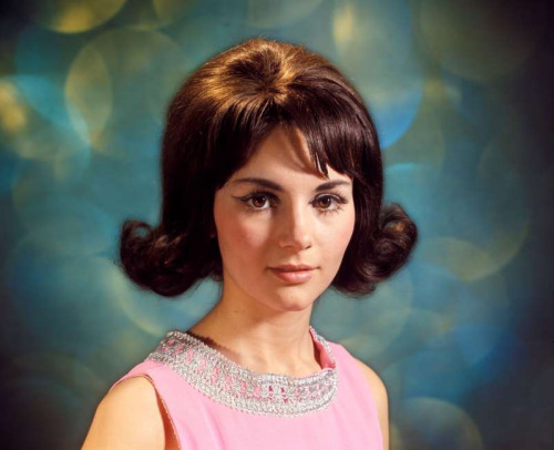 classic 60s flip hairstyle
