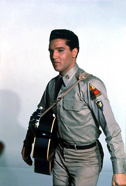 real-edgarcasco:  Elvis PresleyBlues (1960) Photo shoot for G.I. Blues (Paramount).