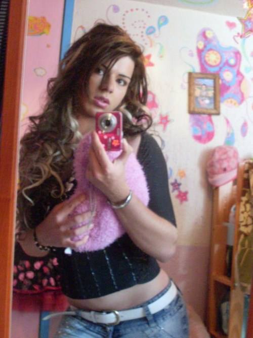 xxemosissypoppyxx:  A nice selection of naughty Traps get some style tips sluts 