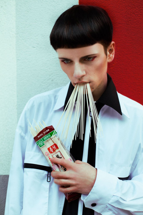 marendemant:  fuckingyoung.es/path-springsummer-2014-lookbook-2/#.U2K0O61_uRQ