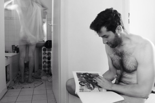 nothingexceedslikeexcess:  Morning ritual. 