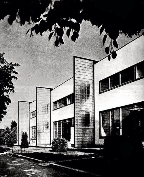 danismm: Row houses, Schorlemer Allee, Berlin 1928. Arch. Hans and Wassili Luckhardt.