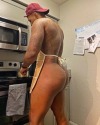 thickumsandthangs21:Kitchen ￼Booty￼