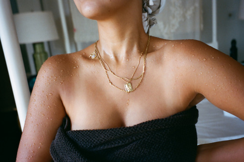 derekbalarezo: Hajar and her gold