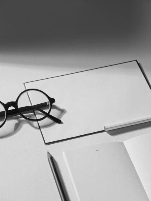 {Monday, Monday… a new week and blank pages.}