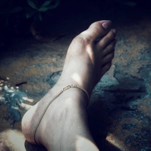 #photography #outdoorphotography #feet #foot #legs #beautiful #beautifulfeet #keralite #keralafeet #