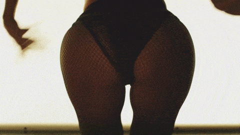 sexaycelebs:  Booty👏👏👏