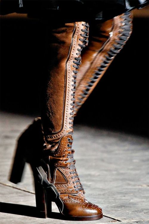 boot-feish-babes - Boots #boots #leather #thigh #fetishI...