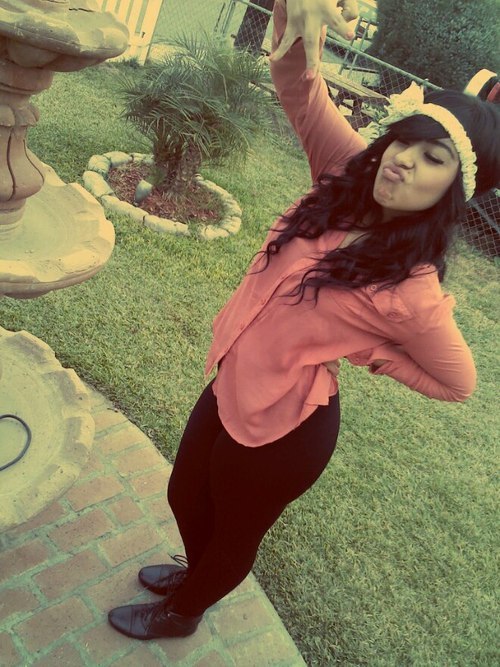 tony-to-ill:  ▲▲Follow here!!!!! More dope shit√ More girls!√ More guys√ More couples√ More Swagged Out Dashboard√ More cute couples√ Promos or follow back?? Just ask!!!!! ▲▲ ★ http://tony-to-ill.tumblr.com/★ ★ http://tony-to-ill.tumblr.com