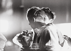 taozia-deactivated20210921:  taohan whispering to each other throughout baekhyun’s