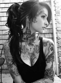 wefeelamalove:  Let the Wild Rumpus Start | via Tumblr auf We Heart It. http://weheartit.com/entry/78301947/via/omgcelebrity #wow #tattoo #beauty