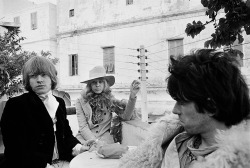 strawberryspicedcigarette-deact:Brian Jones, Anita Pallenberg, and Keith Richards, 1967, Morocco 🖤Photo taken shortly before the end of Brian and Anita’s relationship.