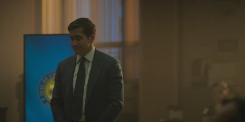 Jake Gyllenhaal Radiated Pure Baby Angel Energy During This Escene. He Looked So Fucking Pretty Walking