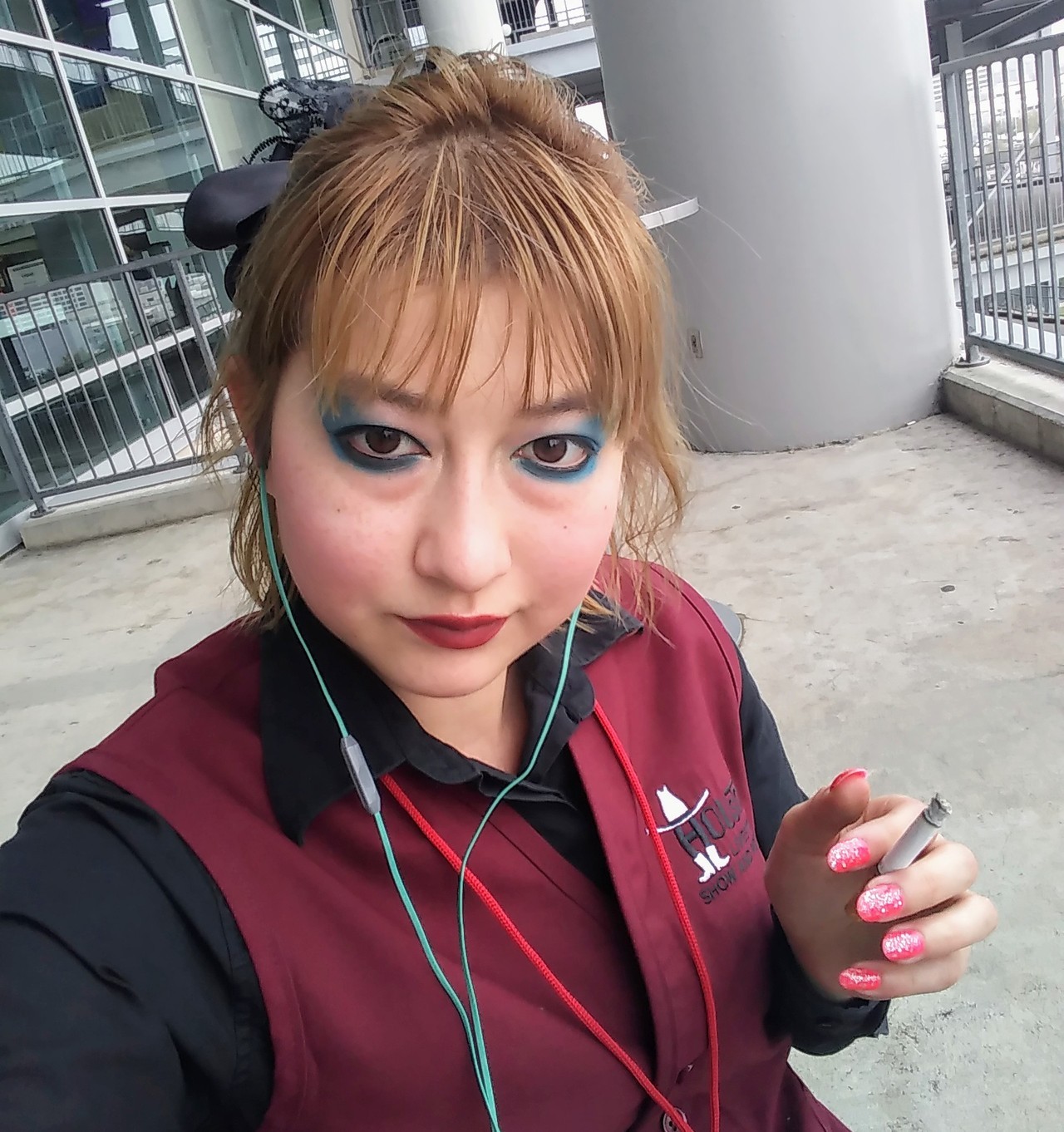 stevita:  Bartending at the Rodeo! I love you HTX &lt;3
