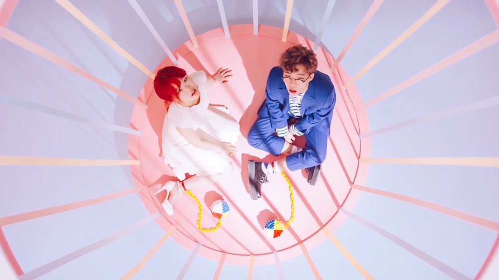 ximbelian:    Akdong Musician áƒ¦ How People Move    Pink (3/3) 
