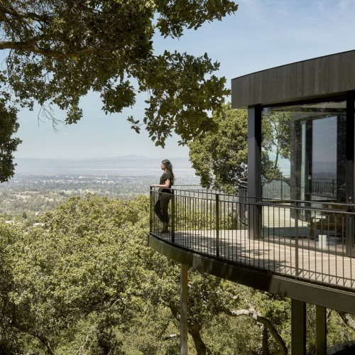 Round House. Los Altos Hills, Californiahttps://www.arscasa.com/2022/01/round-house.html