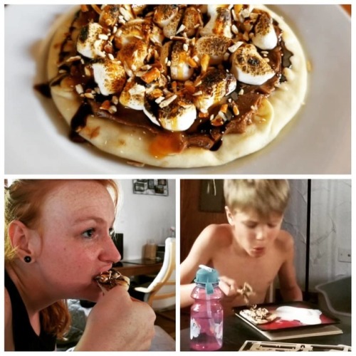 Peanut butter, chocolate, caramel, marshmallow pizza with ice cream for dessert.
#NinjaTurtleDay (at Round Lake Park, Illinois)
https://www.instagram.com/p/B0whUSJBGdp/?igshid=sjtcsb8j2raq