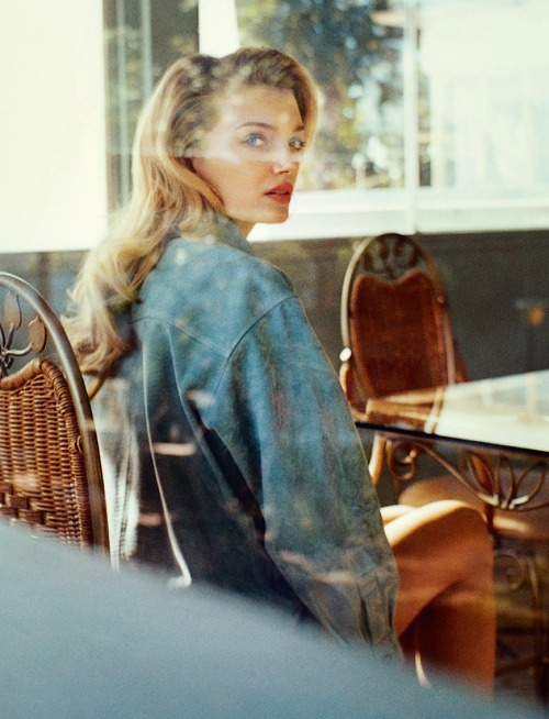 heroinchiq:  lelaid:  Lily Donaldson by Tom Craig for Porter Magazine #8    #HEROINCHIQ ´s #SUNDAY #REBLOG SPRE 03.MAY.2015