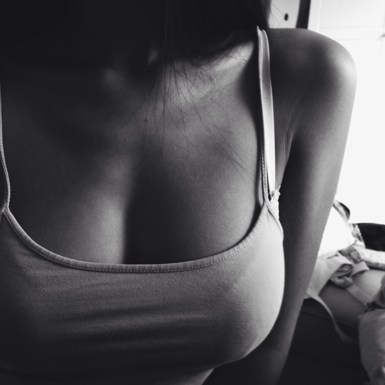 nudit:  collar bones yay