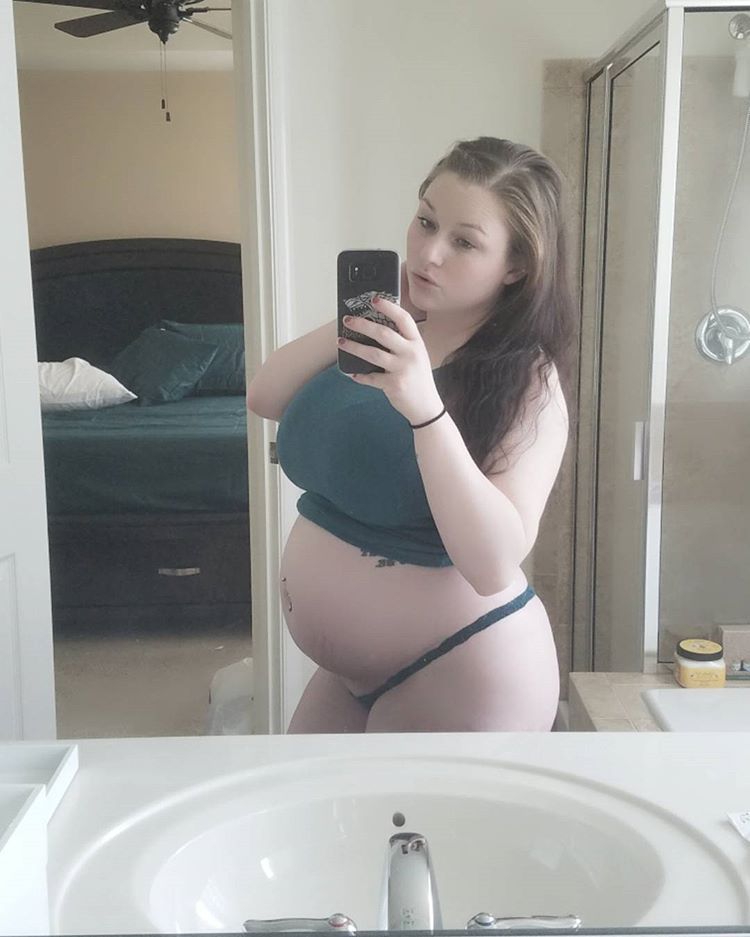 sillysally12y:  perfect pregnant boobs