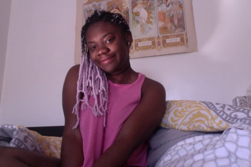 soulflyingfireflies:  wanderingmuxima:  i woke up this morning and i could not/cannot believe how good i looked  Beautiful! 💕🙌🏿