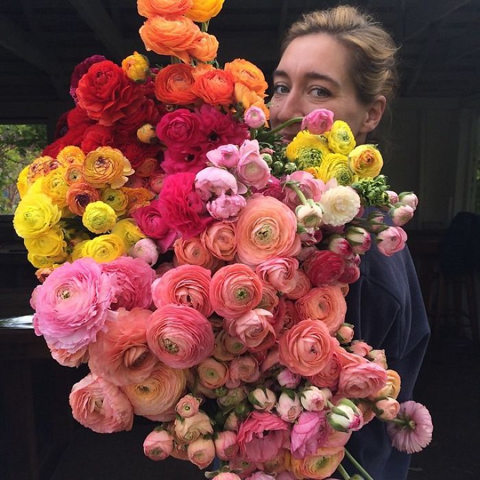 i-want-spankings: culturenlifestyle:  A Peek Inside the Life of a Florist Florist