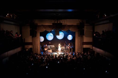 pinupgalore-lanadelrey:  Lana Del Rey’s stage setups 2011-2015