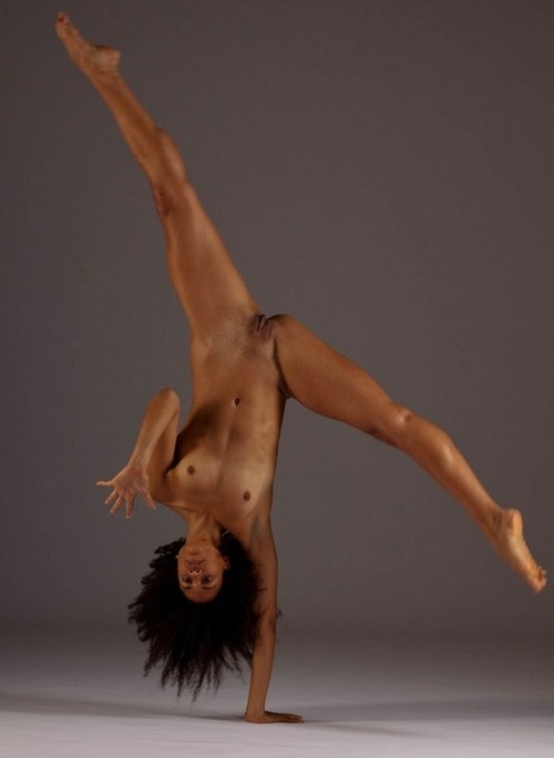 ebonypink:  http://ebonypink.tumblr.com