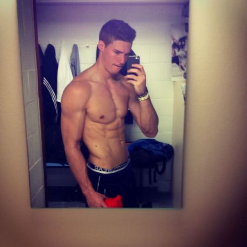 lockethelockedboy.tumblr.com/post/140085033513/