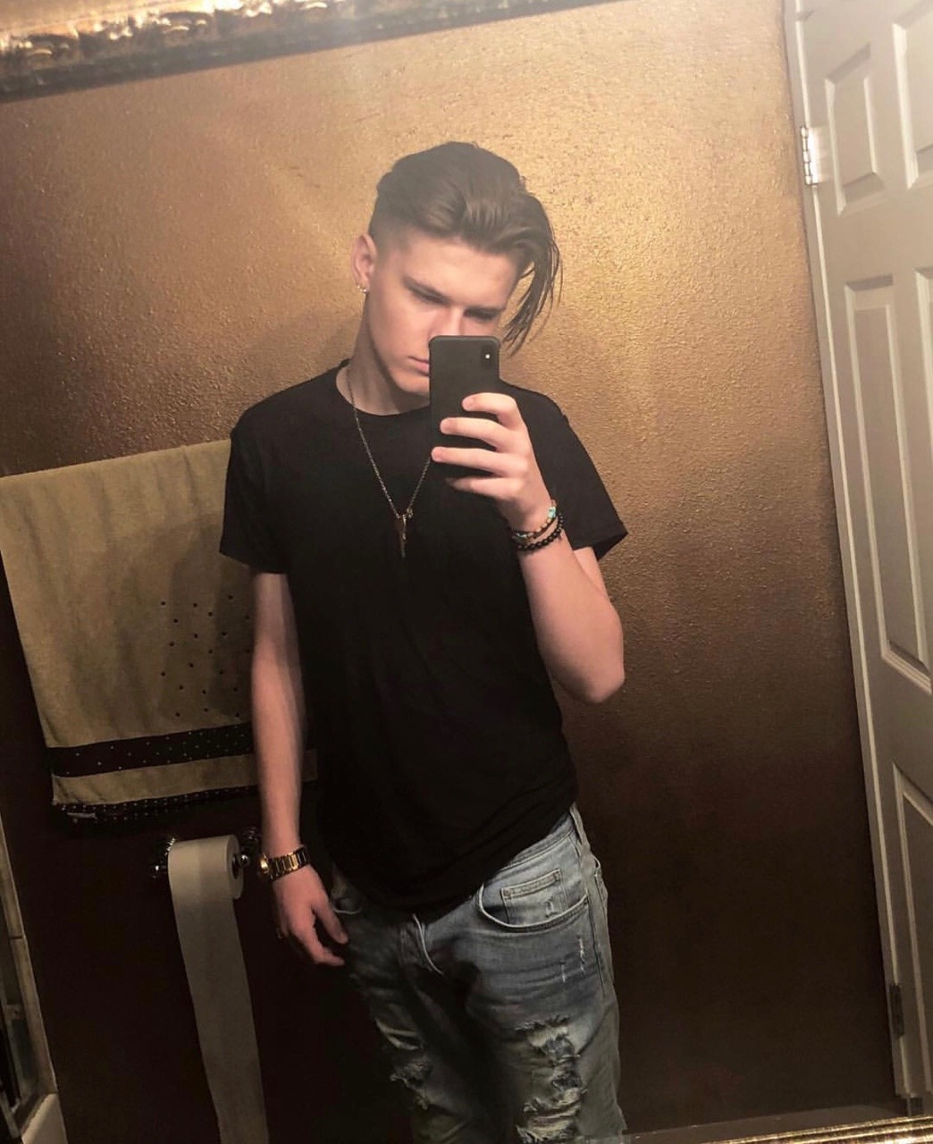 straightxxxboys:  jhype 😍he’s young &amp; hung … appeared on abc’s boy