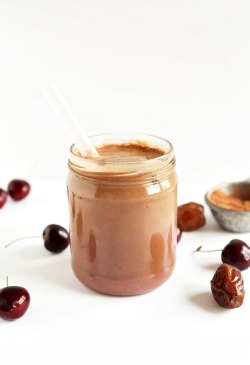 vegan-yums:  Chocolate Cherry Almond Milk